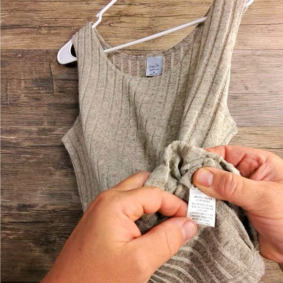 Cozy Casual Beige Ribbed Tank Top - Picture 5 of 9